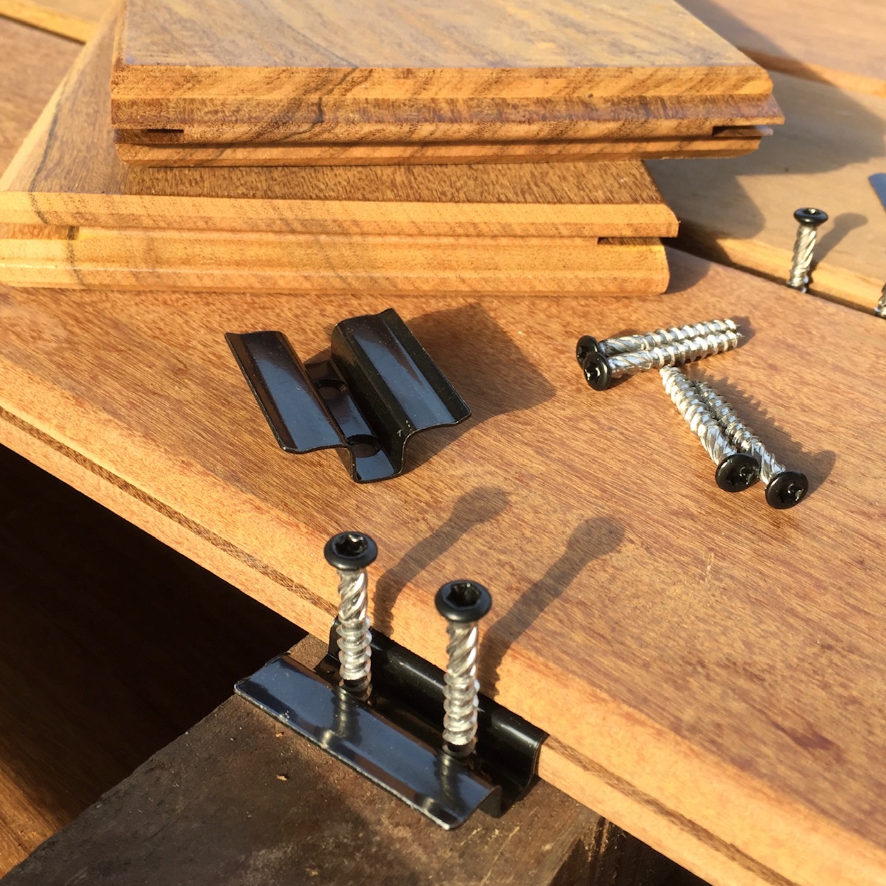 Decking of ipe wood with clip assembly