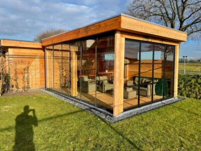 Durable Douglas fir garden canopy with flat roof showcasing the outdoor lifespan of Douglas wood