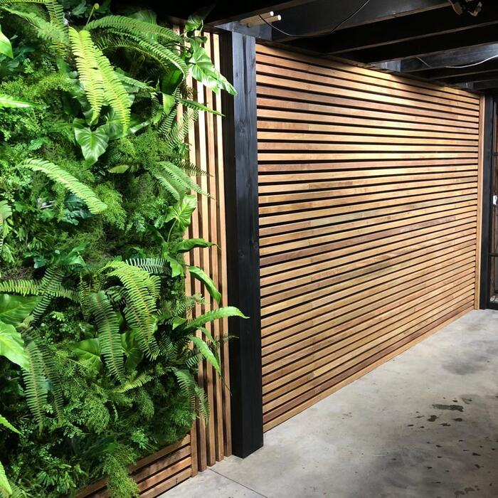  Acoustic Ipe Slat Fencing with EPDM Sound Barrier