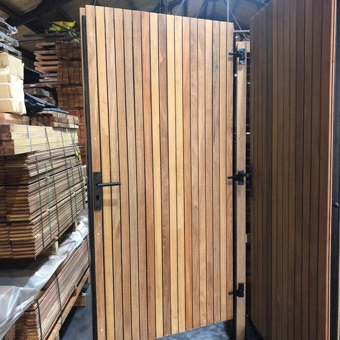 Contemporary Garden Gate - with 5.0 cm slats