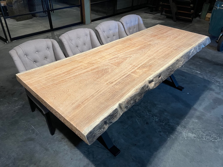 tree trunk table nr 16A