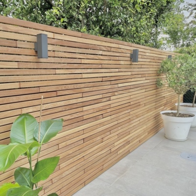 Modern slat fence modern ipe wood horizontal fence boards ipe hardwood with clip mounting