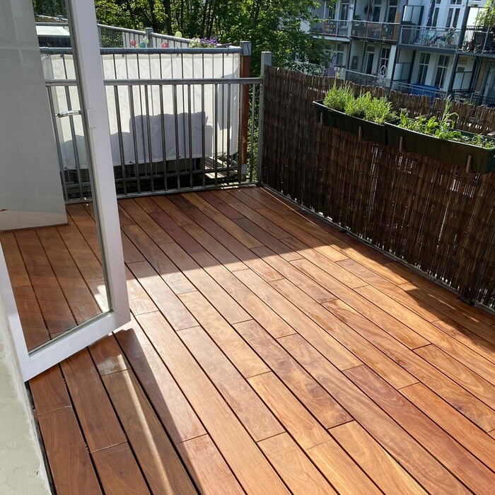 Luxury Ipe hardwood decking on a modern urban roof terrace